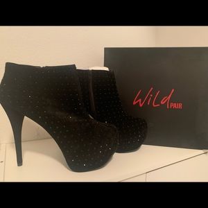 Brand new with box Wild Pair studded bootie. Sz 11